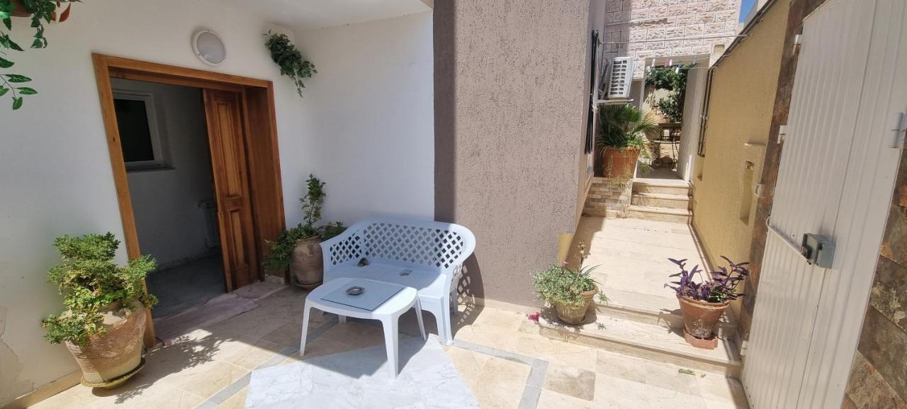 L'Andalousia "10 Minutes From Airport" Vila Ariana Exterior foto